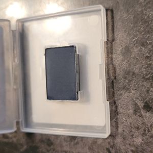 New in packaging!  Mary Kay Navy Blue Magnetic Mineral Powder Eye color